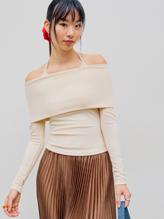 Off-shoulder Halter Solid Knitted Long Sleeve Top