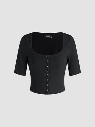 Rib U-neckline Buckle Up Crop Tee