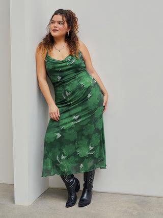 Garden Party Satin Maxi Dress Curve & Plus