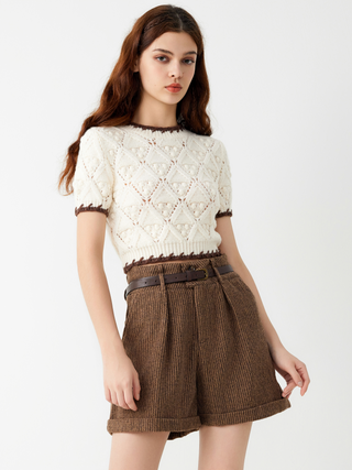 Round Neckline Solid Contrasting Binding Knitted Short Sleeve Top