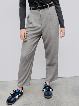 Mid Waist Pleated Belted Tapered Trousers