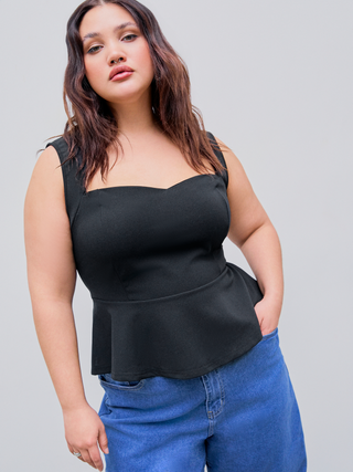 Sleeveless Ruffle Blouse Curve & Plus